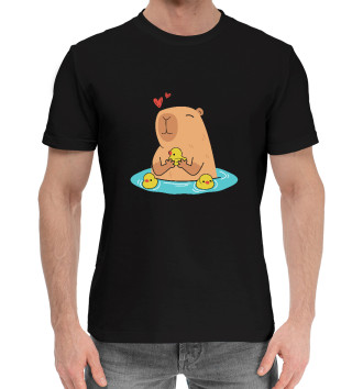Мужская Хлопковая футболка Капибара в озере с уточками